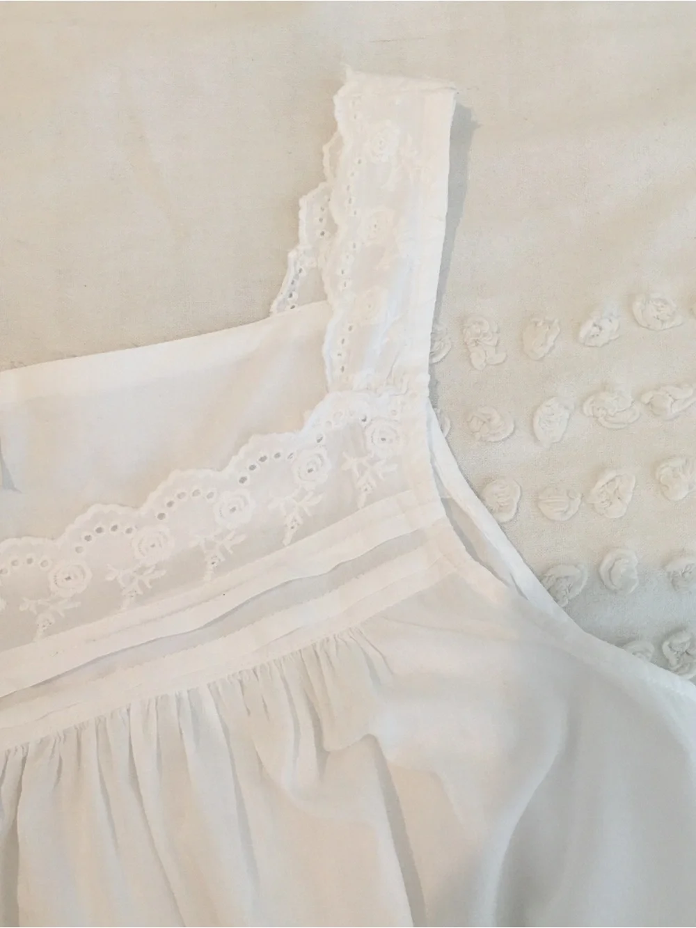 VTG Lanz of Salzburg White 100% Cotton Nightgown Sz S Eyelet Lace Cottagecore